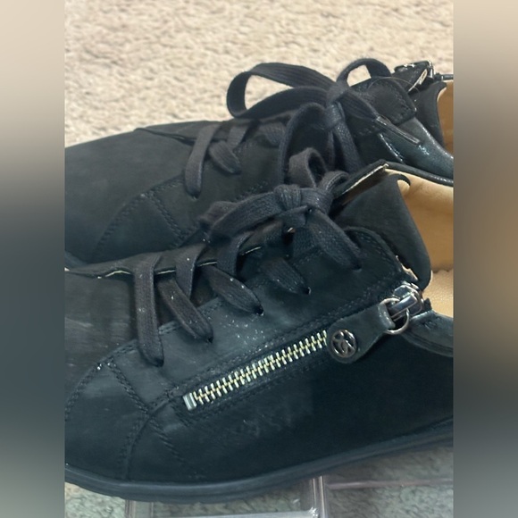 Women's Black Casual Sneakers with Side Zipper - Picture 9 of 12